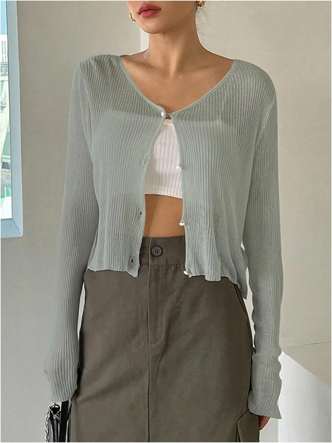 Floerns Women's Ribbed Knit Long Sleeve Button Front V Neck Cardigan Crop Top